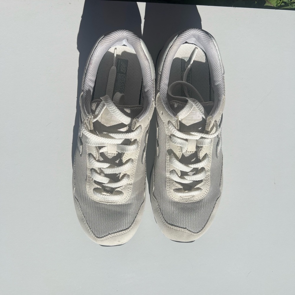 New Balance Women’s Gray Sneakers - Picture 2 of 8